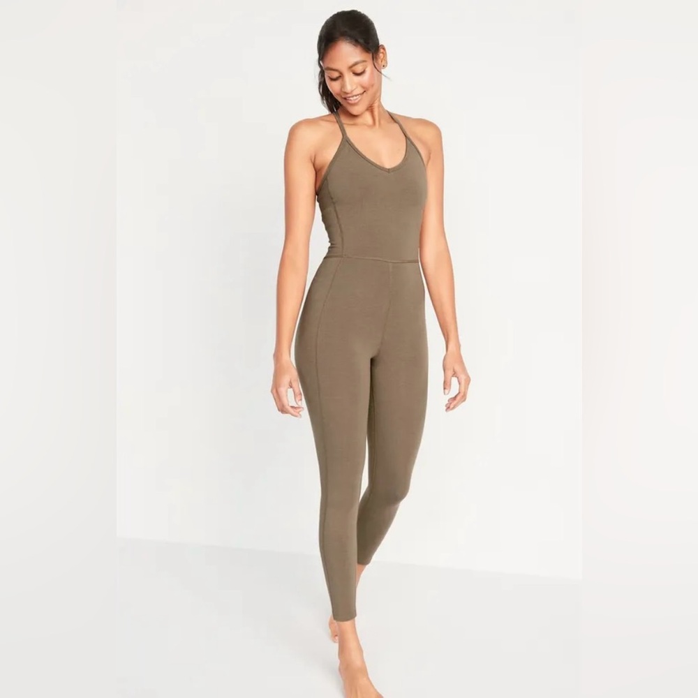 NWT Old Navy PowerChill 7/8 Cami Jumpsuit